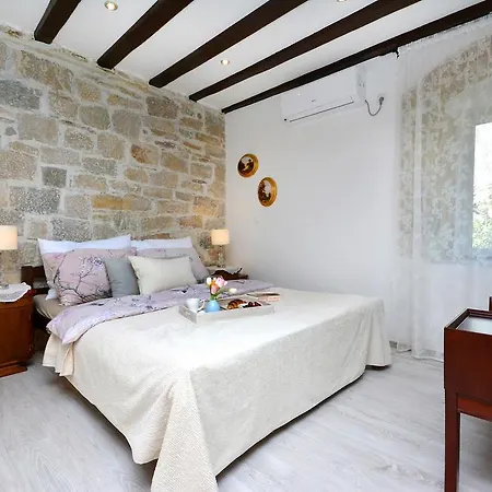 Rustica & Moderna スプリト