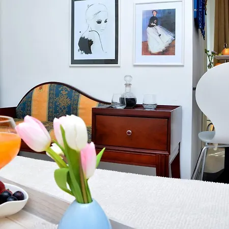 Rustica & Moderna アパート *