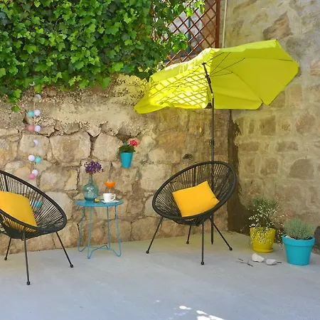 Rustica & Moderna アパート スプリト