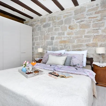 Rustica & Moderna Apartamento
