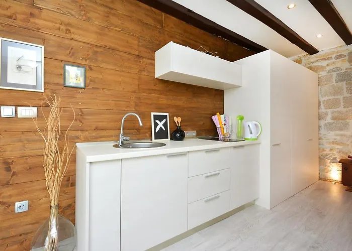 Studio Rustica & Moderna Apartment *