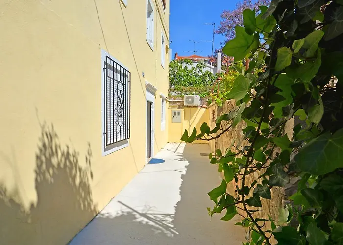 Apartment Studio Rustica & Moderna Split