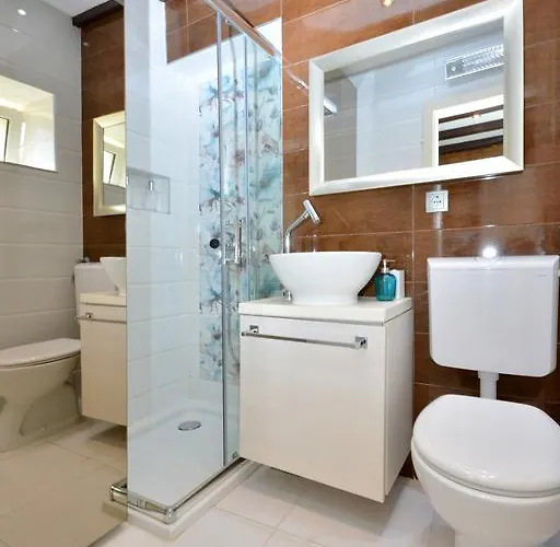 Studio Rustica & Moderna Apartment